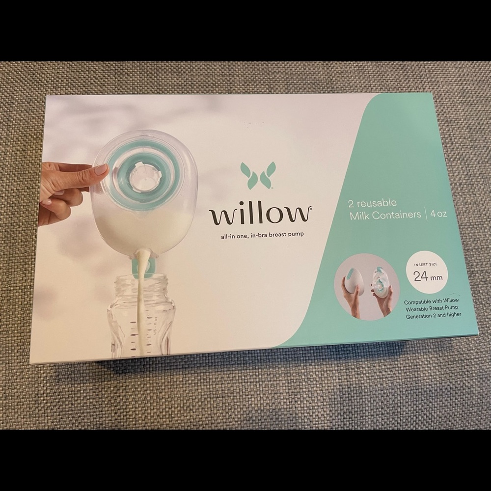 Willow reusable milk containers (qty 2).